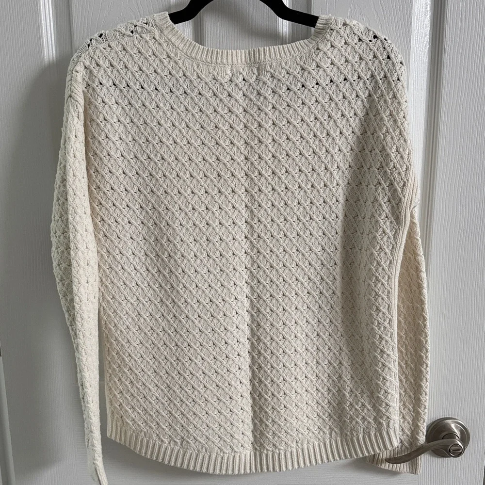 Old Navy Cream Textured Sweater - Picture 4 of 4